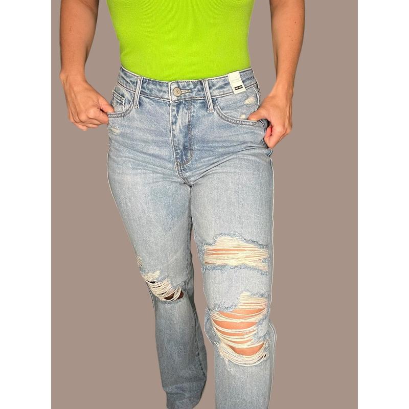 Judy Blue High-Rise Rigid Magic 90’s Straight Leg Jeans