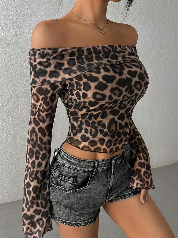 Women's Leopard Print Lettuce Trim Off Shoulder Crop Tee, Fashion Casual Flounce Sleeve T-shirt for Daily Outdoor Wear, Women Clothing for Fall & Winter