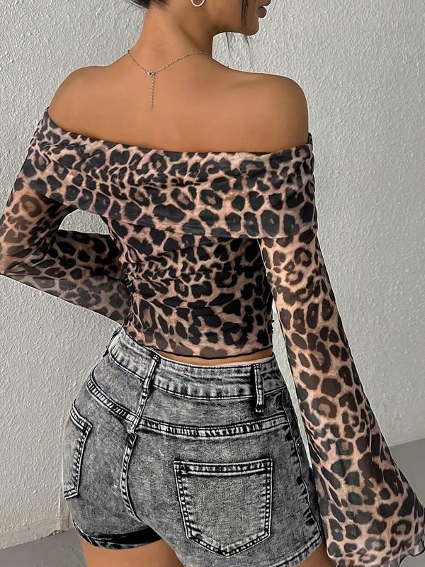 Women's Leopard Print Lettuce Trim Off Shoulder Crop Tee, Fashion Casual Flounce Sleeve T-shirt for Daily Outdoor Wear, Women Clothing for Fall & Winter