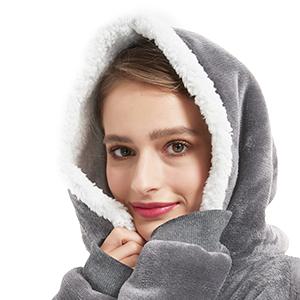 Larleaf Kangaroo Wearable Blanket Hoodie with Giant Pocket, One Size Pet Clothes Extra Soft Sherpa Fleece Thick Warm ＆ Cozy Oversized Sweatshirt Blanket Jacket with Sleeves Gifts For Dogs And Cats, Cozy Sherpa Hooded Cat Clothes Comfort Womenswear