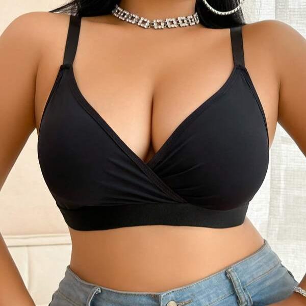 Plus Size Simple Solid Color Wireless & Unpadded Bra