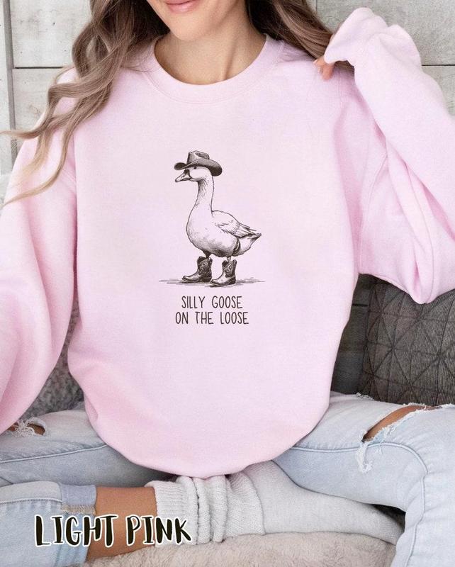 Silly Goose On The Loose T-shirt Streetwear Breathable and Casual Comfort Comfortable Fabric Fit Fabric Fit