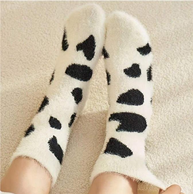 2 Pairs  Cow Spot Socks, Soft & Fuzzy Crew Mid Tube Socks, Women's Stockings & Hosiery,Winter Sports Socks,Thermal Socks