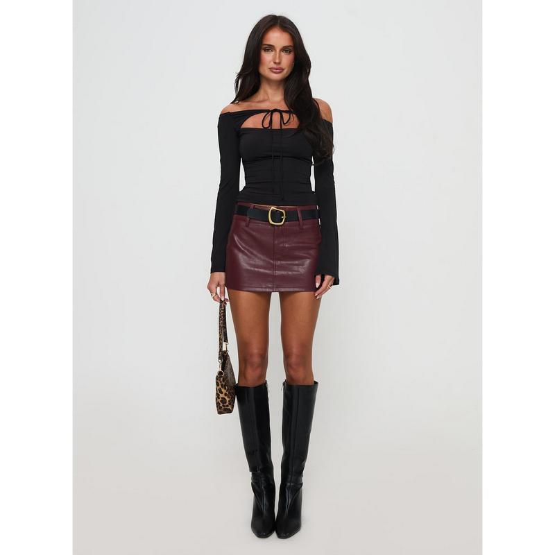 Magee Faux Leather Mini Skirt Burgundy