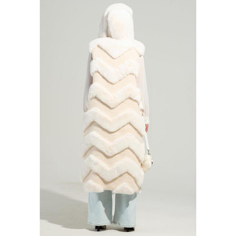 JEMI MIX MATERIAL FAUX FUR VEST IN IVORY