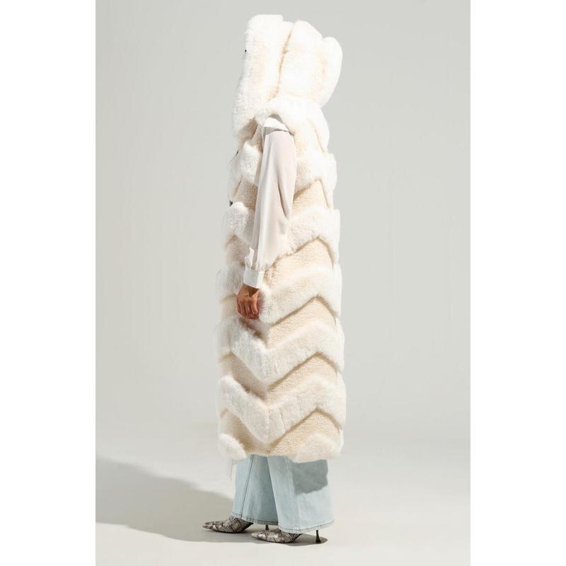 JEMI MIX MATERIAL FAUX FUR VEST IN IVORY