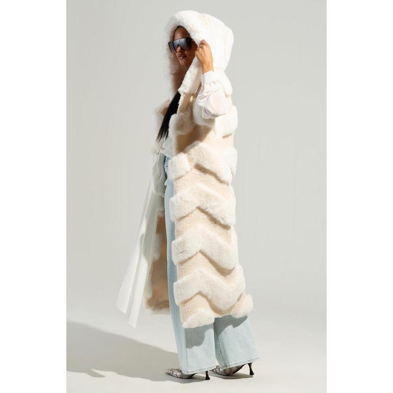 JEMI MIX MATERIAL FAUX FUR VEST IN IVORY