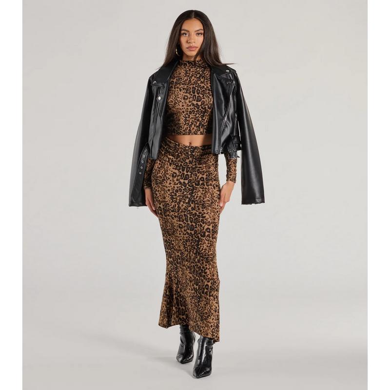 Bold Aura Leopard Print Knit Maxi Skirt