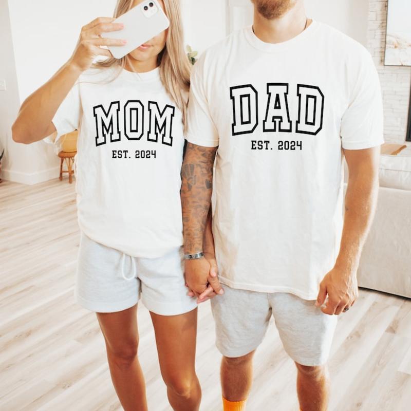 Mom & Dad EST.2024 T-shirt , Mama Shirt, Dad Shirt, Gift For Him , Gift For Her ,Couple Tee, Mother's Day,Gildan Crewneck T-shirt