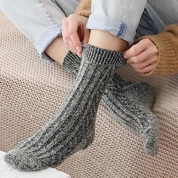 5 Pairs Women's Wool Socks Winter Warm Thick Knitted Soft Casual Mid-calf Boot Socks Gift