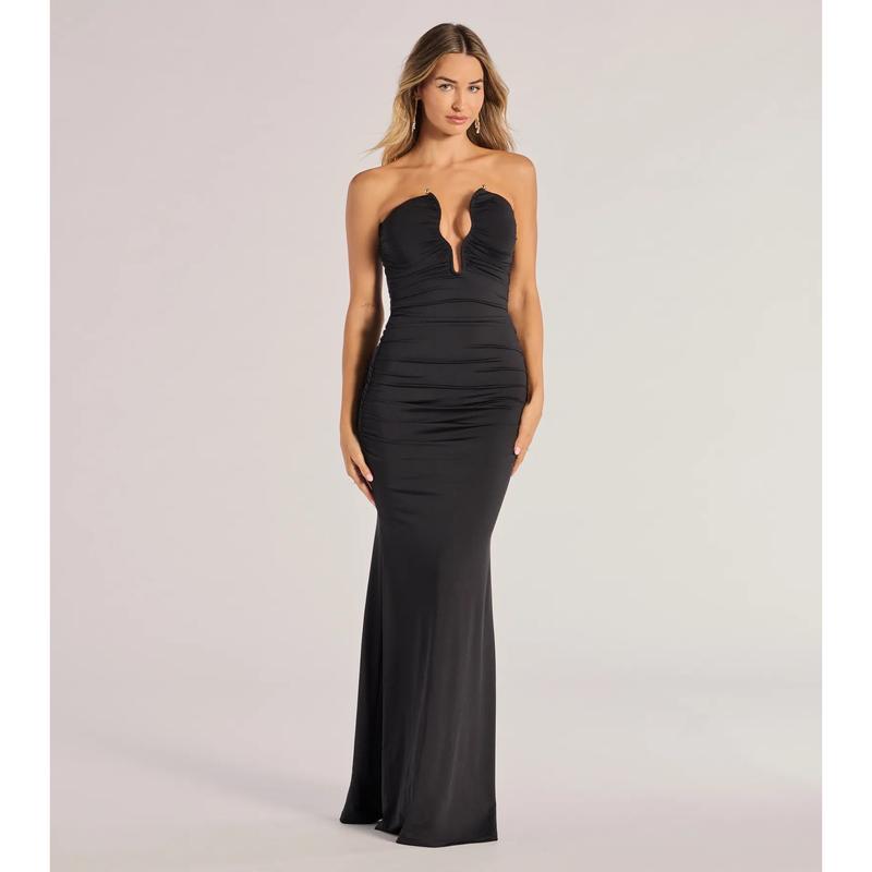 Elowen Plunging V-Neck Ruched Mermaid Dress