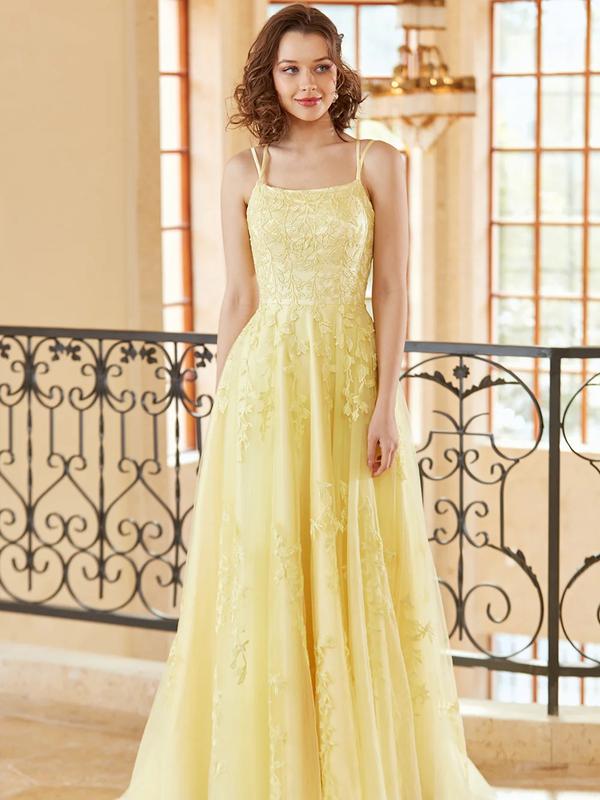 Zapaka Gorgeous A Line Spaghetti Straps Long Prom Dress with Appliques